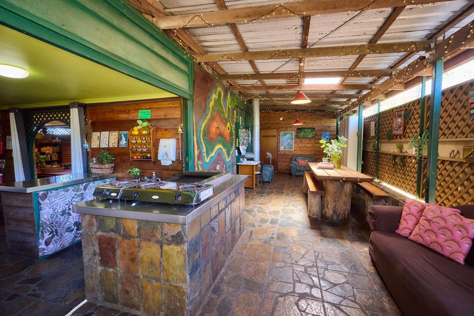 יוגאבורה On The Wallaby Eco Lodge מראה חיצוני תמונה