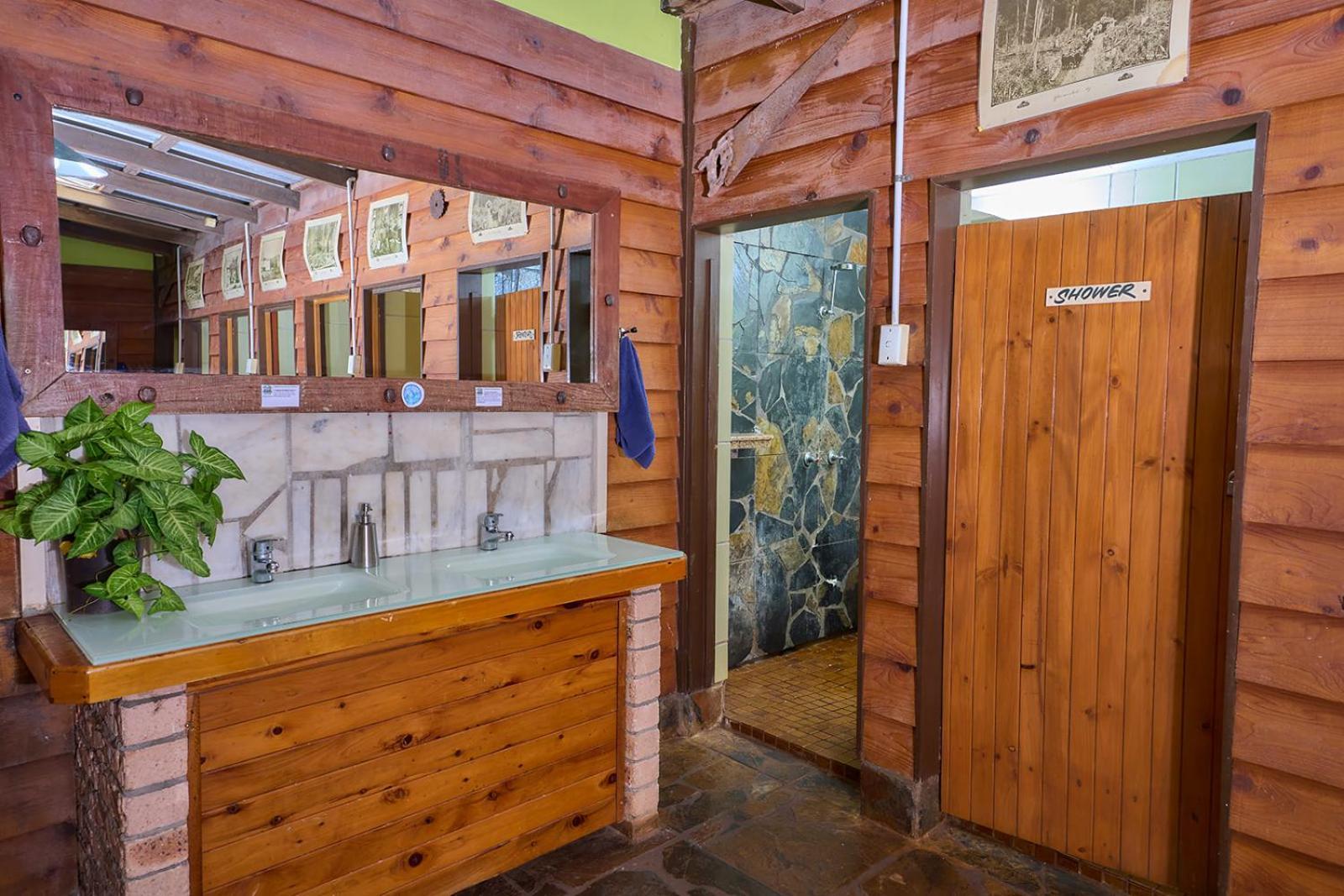 יוגאבורה On The Wallaby Eco Lodge מראה חיצוני תמונה